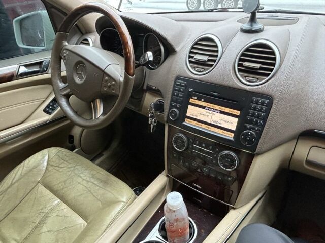 Білий Мерседес ГЛ-Клас, об'ємом двигуна 5.5 л та пробігом 390 тис. км за 11000 $, фото 3 на Automoto.ua