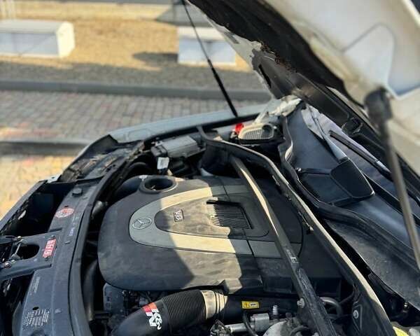 Белый Мерседес ГЛ-класс, объемом двигателя 4.66 л и пробегом 350 тыс. км за 7600 $, фото 18 на Automoto.ua