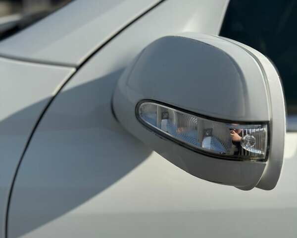 Белый Мерседес ГЛ-класс, объемом двигателя 4.66 л и пробегом 350 тыс. км за 7600 $, фото 27 на Automoto.ua