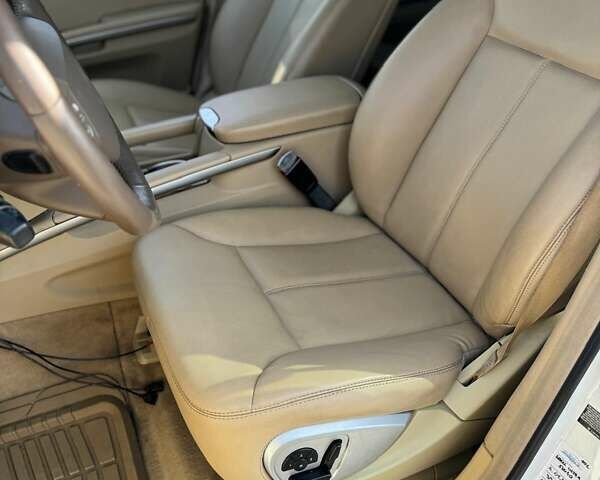 Белый Мерседес ГЛ-класс, объемом двигателя 4.66 л и пробегом 350 тыс. км за 7600 $, фото 14 на Automoto.ua