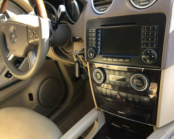 Білий Мерседес ГЛ-Клас, об'ємом двигуна 5.46 л та пробігом 220 тис. км за 15900 $, фото 21 на Automoto.ua