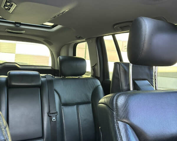 Белый Мерседес ГЛ-класс, объемом двигателя 5.46 л и пробегом 301 тыс. км за 15000 $, фото 6 на Automoto.ua