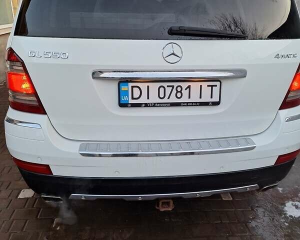 Белый Мерседес ГЛ-класс, объемом двигателя 5.46 л и пробегом 290 тыс. км за 13349 $, фото 12 на Automoto.ua
