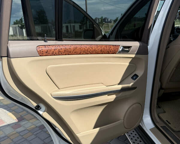 Білий Мерседес ГЛ-Клас, об'ємом двигуна 2.99 л та пробігом 260 тис. км за 16000 $, фото 5 на Automoto.ua