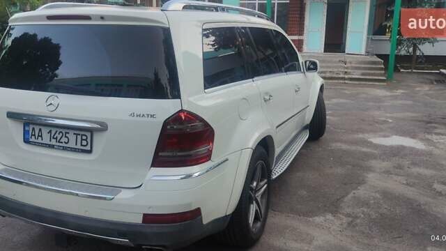 Белый Мерседес ГЛ-класс, объемом двигателя 5.46 л и пробегом 194 тыс. км за 15900 $, фото 31 на Automoto.ua