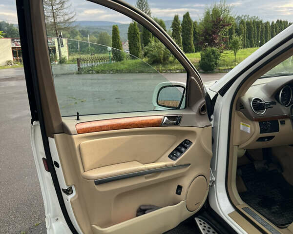 Білий Мерседес ГЛ-Клас, об'ємом двигуна 4.7 л та пробігом 331 тис. км за 11200 $, фото 23 на Automoto.ua