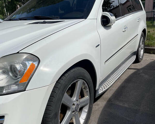 Белый Мерседес ГЛ-класс, объемом двигателя 2.99 л и пробегом 307 тыс. км за 16000 $, фото 7 на Automoto.ua