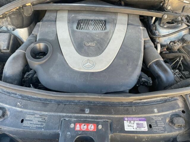 Белый Мерседес ГЛ-класс, объемом двигателя 4.7 л и пробегом 269 тыс. км за 4100 $, фото 3 на Automoto.ua