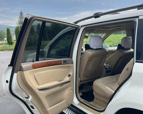 Білий Мерседес ГЛ-Клас, об'ємом двигуна 4.7 л та пробігом 331 тис. км за 11200 $, фото 29 на Automoto.ua