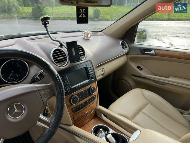 Білий Мерседес ГЛ-Клас, об'ємом двигуна 4.7 л та пробігом 331 тис. км за 11200 $, фото 28 на Automoto.ua