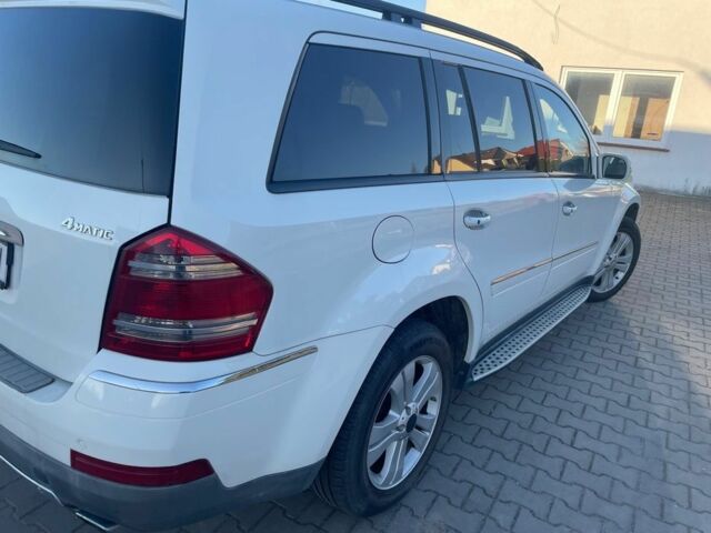 Белый Мерседес ГЛ-класс, объемом двигателя 4.7 л и пробегом 269 тыс. км за 4100 $, фото 1 на Automoto.ua