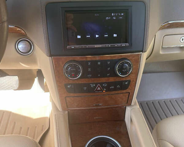 Белый Мерседес ГЛ-класс, объемом двигателя 2.99 л и пробегом 307 тыс. км за 16000 $, фото 20 на Automoto.ua