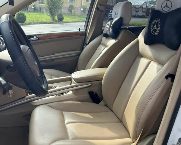 Білий Мерседес ГЛ-Клас, об'ємом двигуна 4.7 л та пробігом 331 тис. км за 11200 $, фото 26 на Automoto.ua