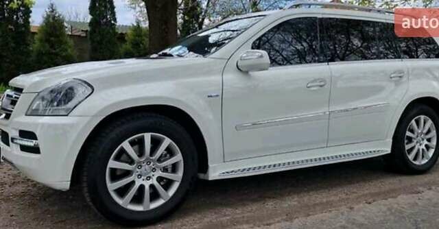Белый Мерседес ГЛ-класс, объемом двигателя 2.99 л и пробегом 297 тыс. км за 16400 $, фото 11 на Automoto.ua