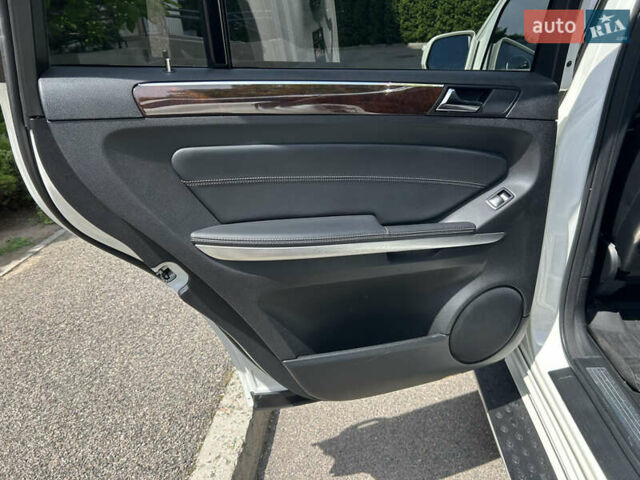 Білий Мерседес ГЛ-Клас, об'ємом двигуна 5.46 л та пробігом 224 тис. км за 16999 $, фото 22 на Automoto.ua