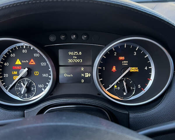 Білий Мерседес ГЛ-Клас, об'ємом двигуна 3 л та пробігом 307 тис. км за 14300 $, фото 15 на Automoto.ua