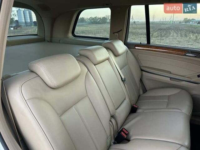 Белый Мерседес ГЛ-класс, объемом двигателя 2.99 л и пробегом 160 тыс. км за 18500 $, фото 12 на Automoto.ua