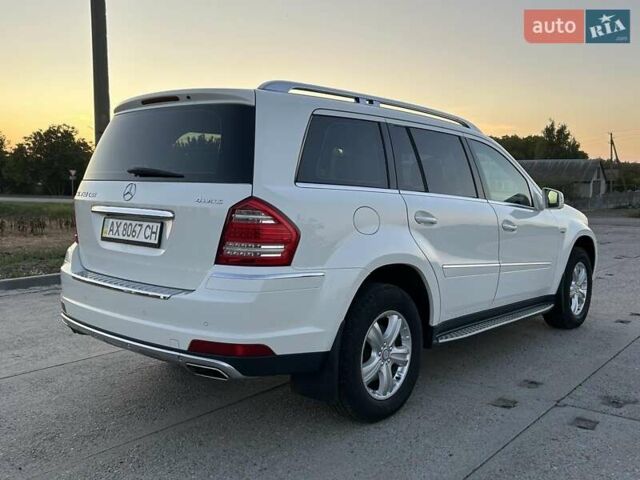 Белый Мерседес ГЛ-класс, объемом двигателя 2.99 л и пробегом 160 тыс. км за 18500 $, фото 16 на Automoto.ua