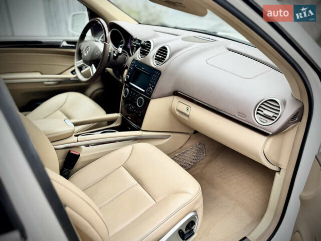 Белый Мерседес ГЛ-класс, объемом двигателя 2.99 л и пробегом 245 тыс. км за 17999 $, фото 19 на Automoto.ua