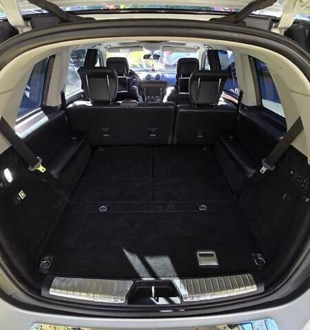 Мерседес ГЛ-класс 2011 в Львове на Automoto.ua Белый Мерседес ГЛ-класс, объемом двигателя 2.99 л и пробегом 385 тыс. км за 20000 $, фото 13 на Automoto.ua