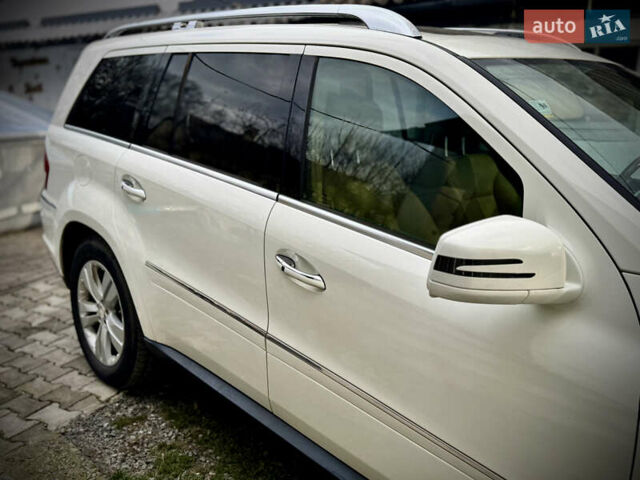 Белый Мерседес ГЛ-класс, объемом двигателя 2.99 л и пробегом 245 тыс. км за 17999 $, фото 4 на Automoto.ua