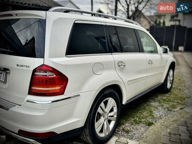 Белый Мерседес ГЛ-класс, объемом двигателя 2.99 л и пробегом 245 тыс. км за 17999 $, фото 5 на Automoto.ua