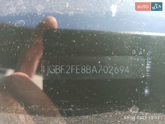 Мерседес ГЛ-класс 2011 в Городке на Automoto.ua Белый Мерседес ГЛ-класс, объемом двигателя 2.99 л и пробегом 221 тыс. км за 18700 $, фото 10 на Automoto.ua