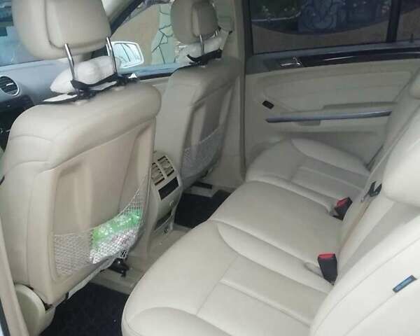 Белый Мерседес ГЛ-класс, объемом двигателя 3 л и пробегом 252 тыс. км за 18300 $, фото 6 на Automoto.ua