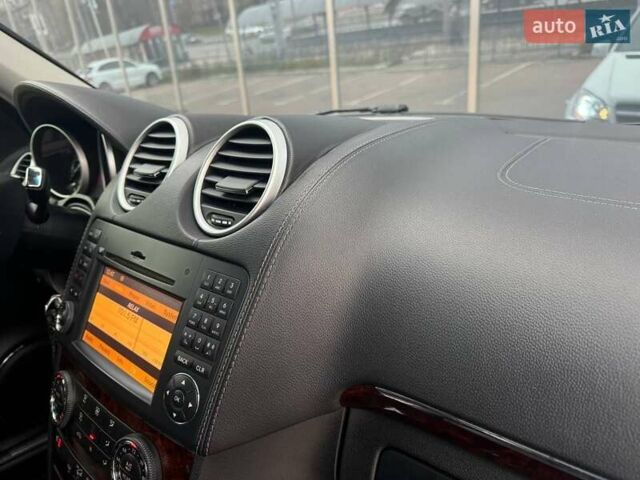 Белый Мерседес ГЛ-класс, объемом двигателя 3 л и пробегом 272 тыс. км за 17500 $, фото 36 на Automoto.ua