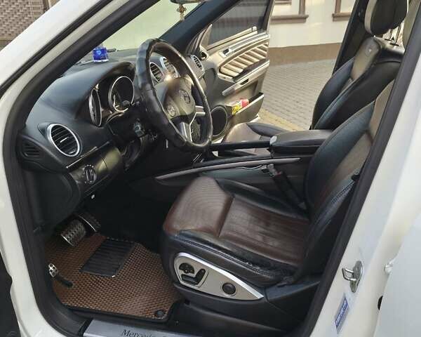 Белый Мерседес ГЛ-класс, объемом двигателя 2.99 л и пробегом 288 тыс. км за 17500 $, фото 10 на Automoto.ua