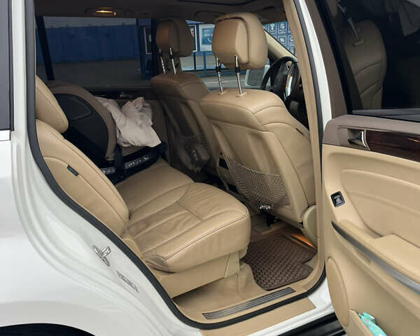 Білий Мерседес ГЛ-Клас, об'ємом двигуна 2.99 л та пробігом 255 тис. км за 17000 $, фото 6 на Automoto.ua