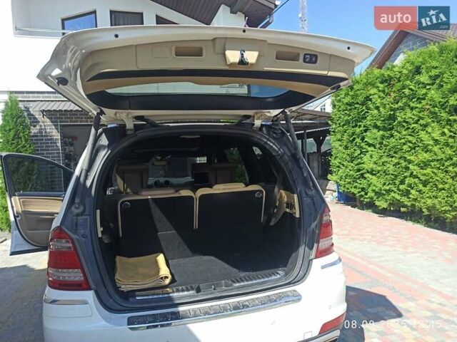 Мерседес ГЛ-класс 2011 в Городке на Automoto.ua Белый Мерседес ГЛ-класс, объемом двигателя 2.99 л и пробегом 221 тыс. км за 18700 $, фото 11 на Automoto.ua