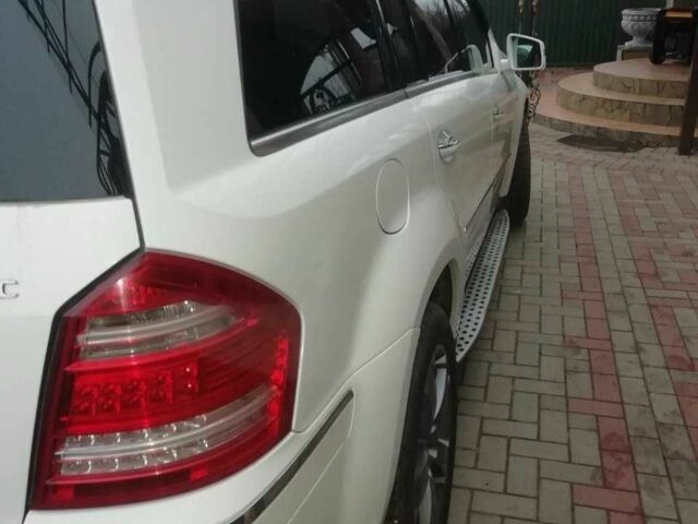 Білий Мерседес ГЛ-Клас, об'ємом двигуна 3 л та пробігом 252 тис. км за 18300 $, фото 6 на Automoto.ua