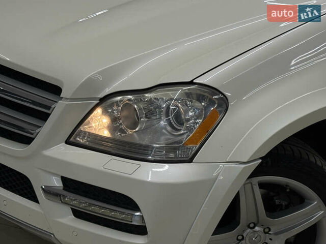 Белый Мерседес ГЛ-класс, объемом двигателя 2.99 л и пробегом 205 тыс. км за 18999 $, фото 2 на Automoto.ua