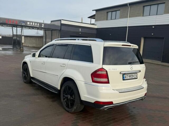 Белый Мерседес ГЛ-класс, объемом двигателя 3 л и пробегом 330 тыс. км за 19000 $, фото 6 на Automoto.ua