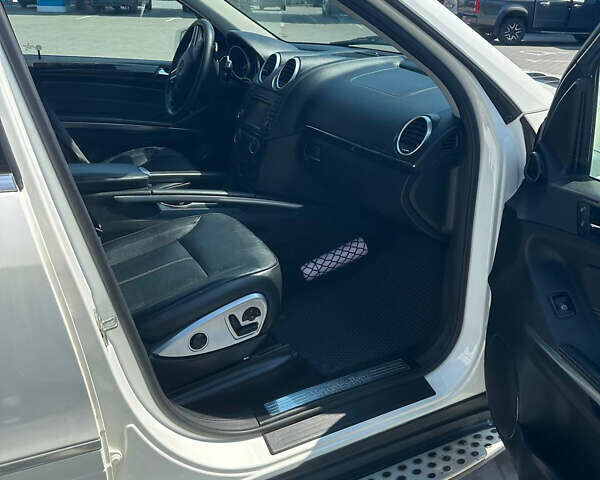 Білий Мерседес ГЛ-Клас, об'ємом двигуна 2.99 л та пробігом 170 тис. км за 17000 $, фото 9 на Automoto.ua