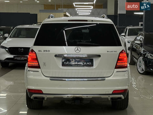 Белый Мерседес ГЛ-класс, объемом двигателя 2.99 л и пробегом 205 тыс. км за 18999 $, фото 11 на Automoto.ua