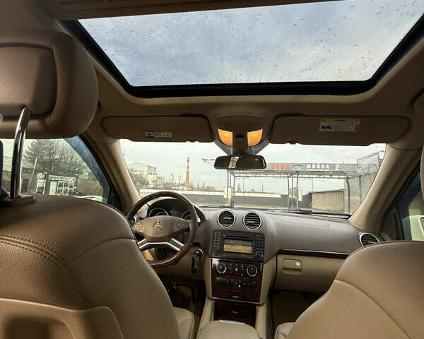 Белый Мерседес ГЛ-класс, объемом двигателя 2.99 л и пробегом 327 тыс. км за 19000 $, фото 8 на Automoto.ua