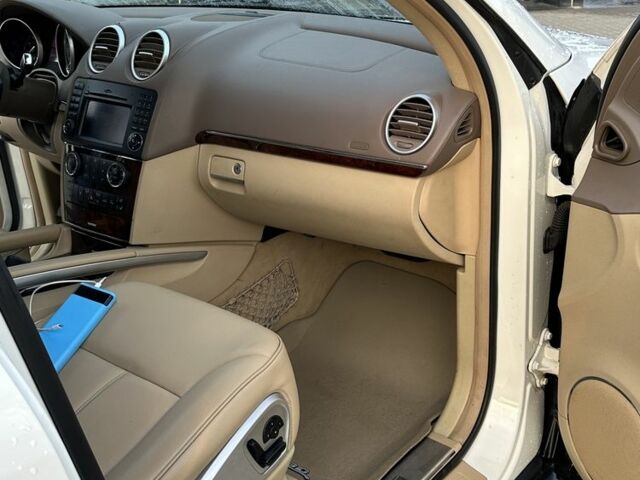 Білий Мерседес ГЛ-Клас, об'ємом двигуна 3 л та пробігом 236 тис. км за 19200 $, фото 12 на Automoto.ua