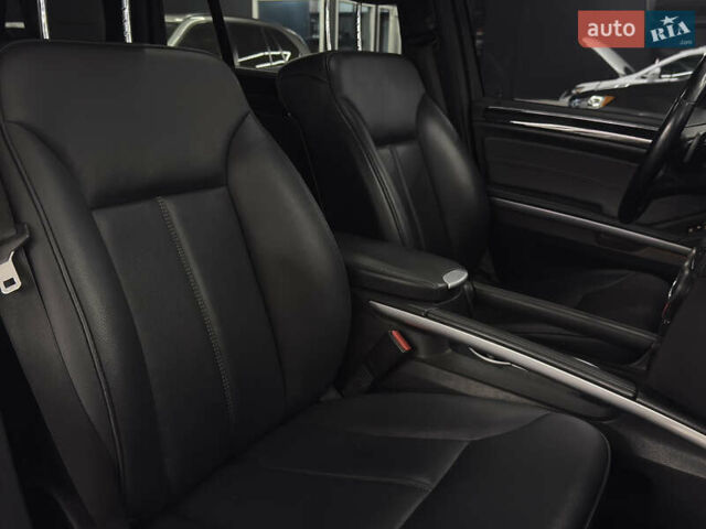 Белый Мерседес ГЛ-класс, объемом двигателя 2.99 л и пробегом 205 тыс. км за 18999 $, фото 19 на Automoto.ua