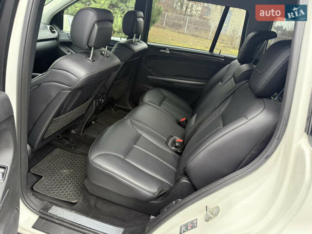 Білий Мерседес ГЛ-Клас, об'ємом двигуна 3 л та пробігом 258 тис. км за 12900 $, фото 21 на Automoto.ua