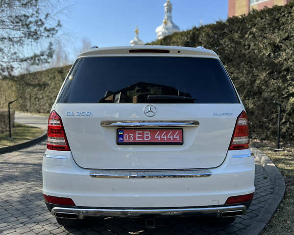 Белый Мерседес ГЛ-класс, объемом двигателя 3 л и пробегом 252 тыс. км за 16500 $, фото 4 на Automoto.ua