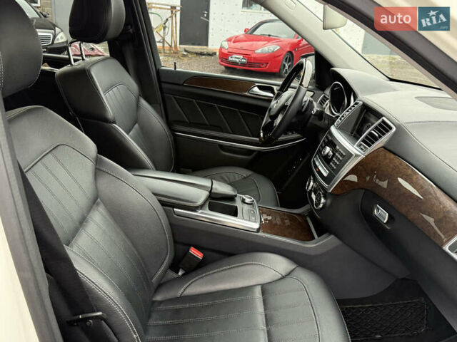 Білий Мерседес ГЛ-Клас, об'ємом двигуна 4.7 л та пробігом 217 тис. км за 19999 $, фото 44 на Automoto.ua