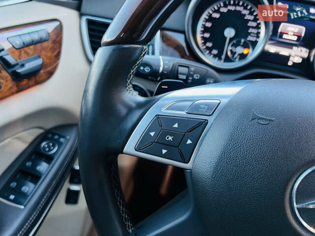 Белый Мерседес ГЛ-класс, объемом двигателя 4.7 л и пробегом 163 тыс. км за 19500 $, фото 31 на Automoto.ua