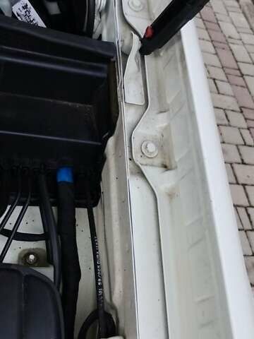 Белый Мерседес ГЛ-класс, объемом двигателя 3 л и пробегом 255 тыс. км за 24300 $, фото 15 на Automoto.ua