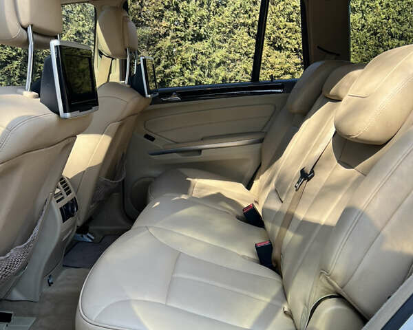 Белый Мерседес ГЛ-класс, объемом двигателя 3 л и пробегом 252 тыс. км за 16500 $, фото 17 на Automoto.ua