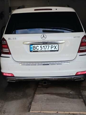 Белый Мерседес ГЛ-класс, объемом двигателя 3 л и пробегом 255 тыс. км за 24300 $, фото 3 на Automoto.ua