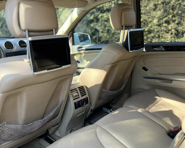 Белый Мерседес ГЛ-класс, объемом двигателя 3 л и пробегом 252 тыс. км за 16500 $, фото 18 на Automoto.ua