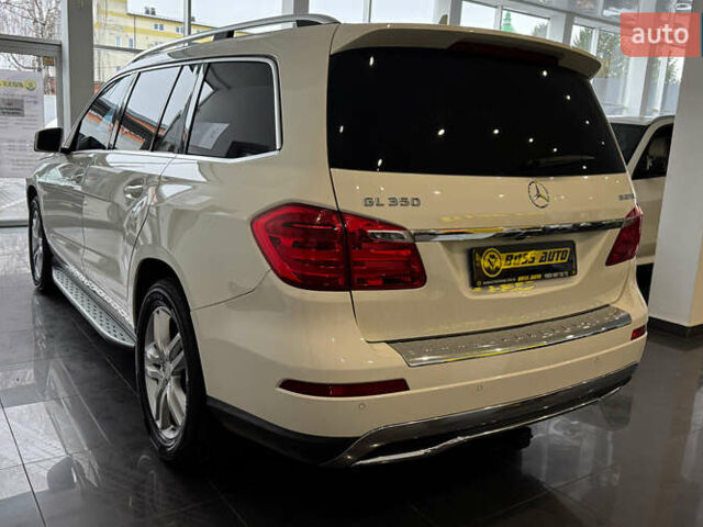 Белый Мерседес ГЛ-класс, объемом двигателя 3 л и пробегом 235 тыс. км за 24900 $, фото 5 на Automoto.ua
