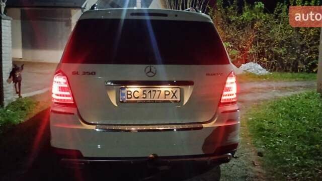 Белый Мерседес ГЛ-класс, объемом двигателя 3 л и пробегом 252 тыс. км за 19300 $, фото 2 на Automoto.ua